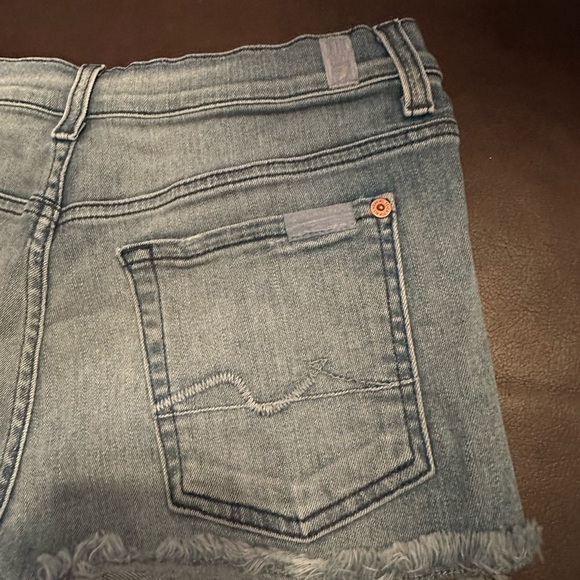 7Fam high rise shorts - Picture 3 of 8